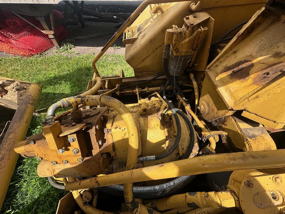 Used 1984 JOHN DEERE 762