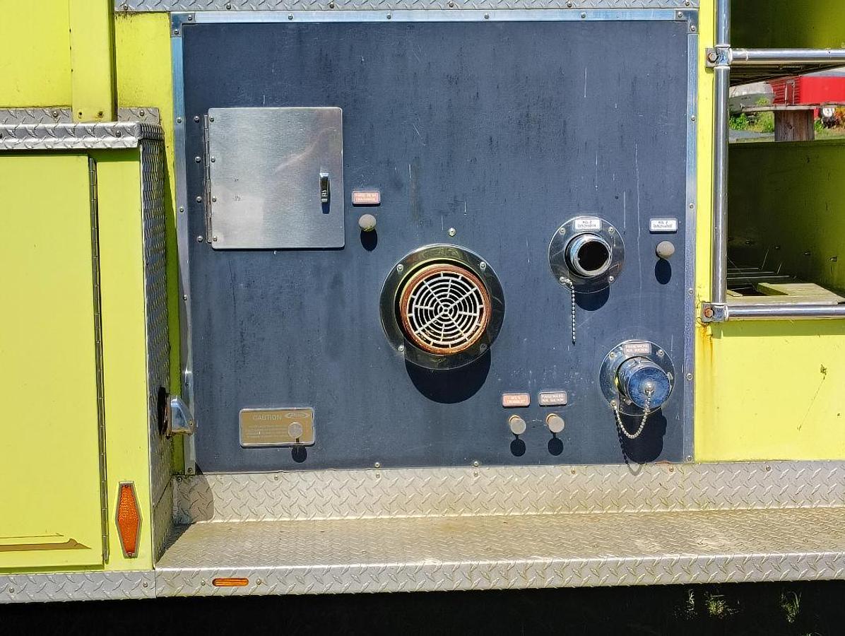 Used 1987 PIERCE Dash