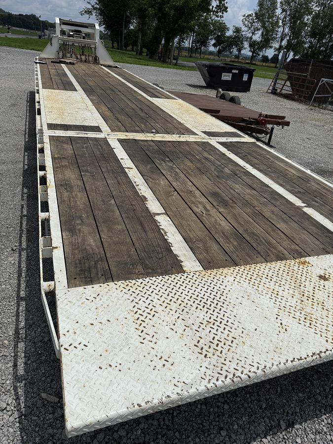 Used 2023 LOAD TRAIL Tandem Lo-Pro Gooseneck