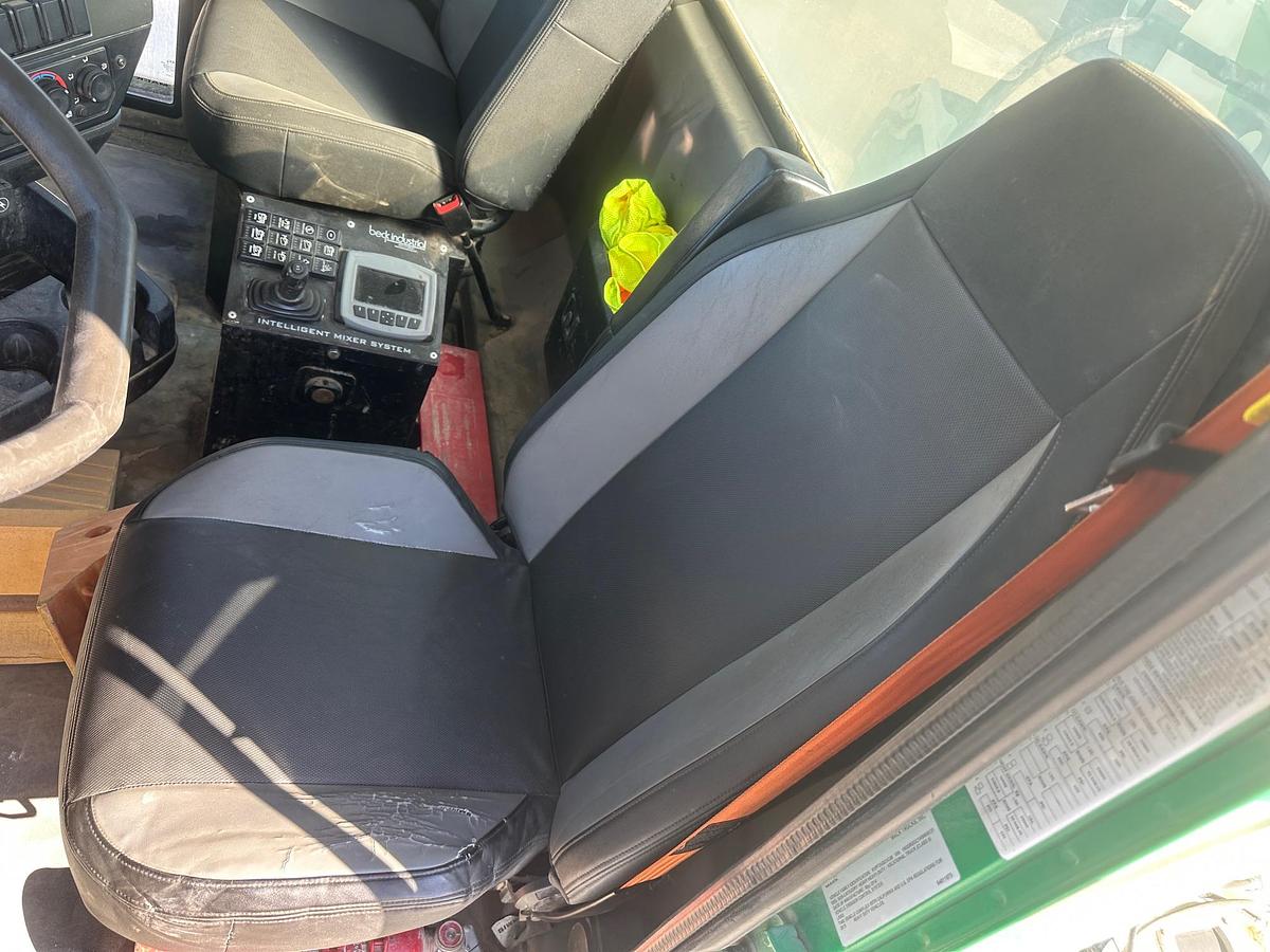 Used 2019 MACK GR64B