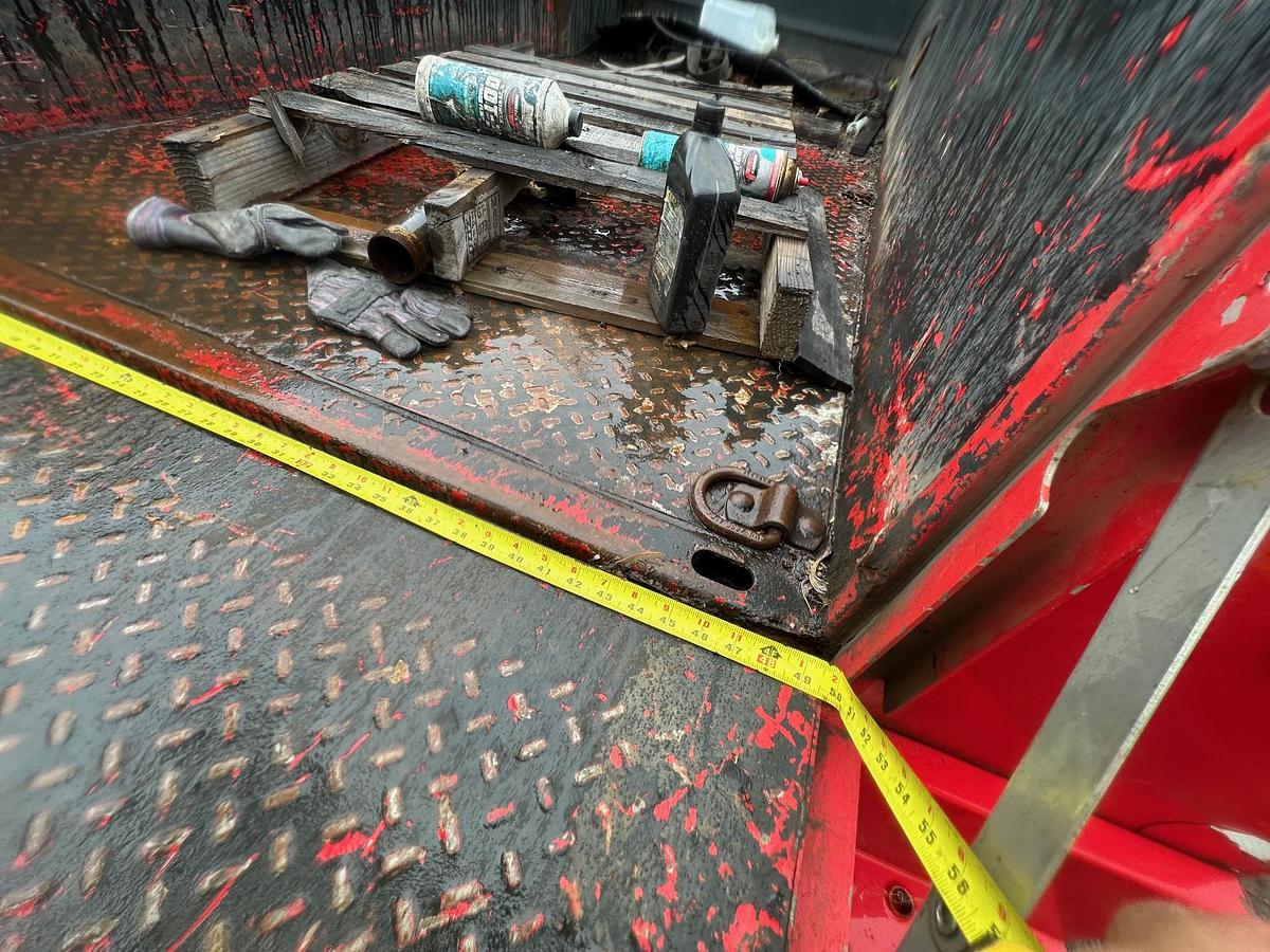 Used 2017 FORD F350 XL Service Truck