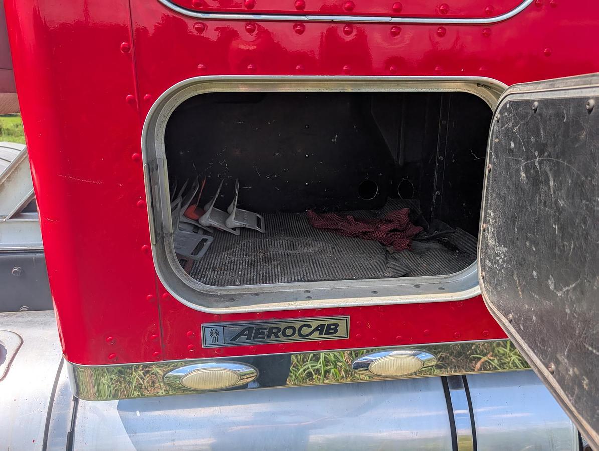 Used 2008 KENWORTH T800