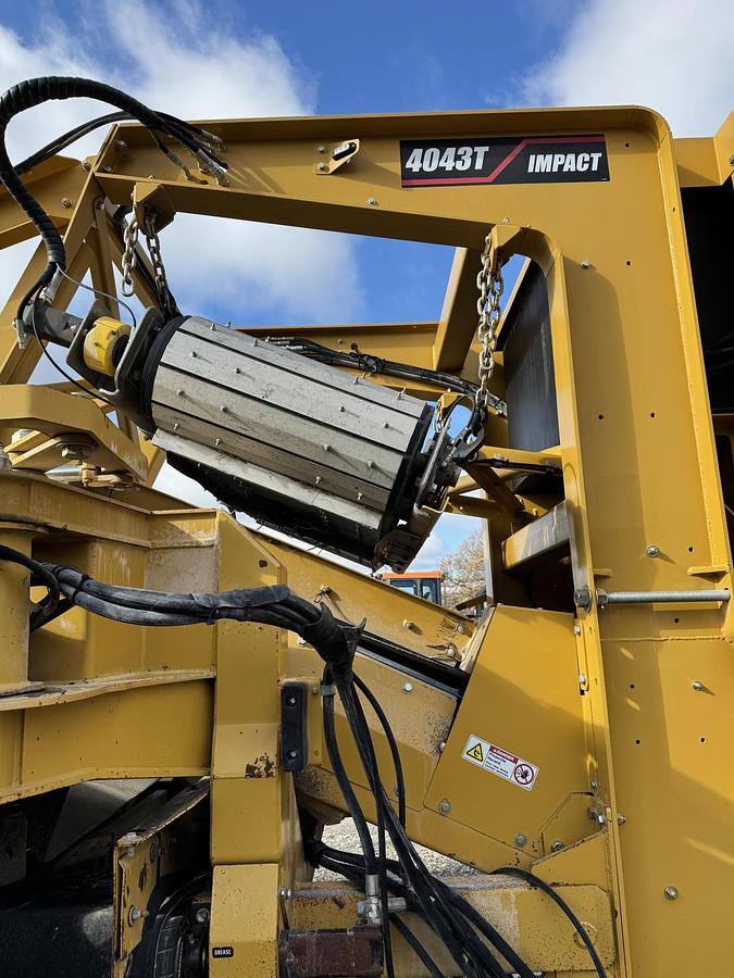 Used 2023 SCREEN MACHINE 4043 TR