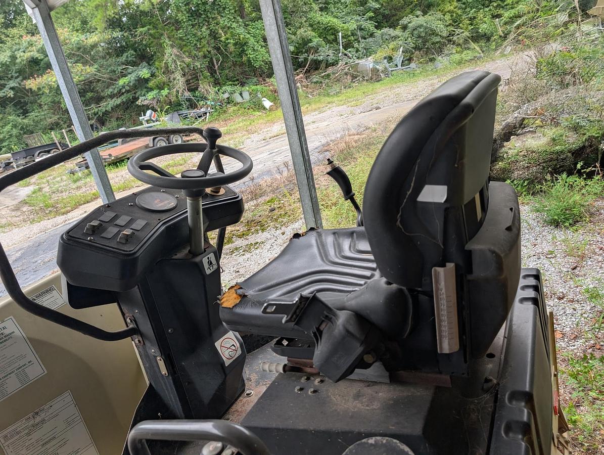 Used 2002 PUCKETT MFG 560