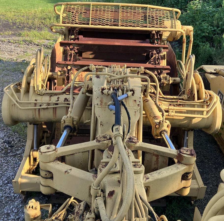 Used 1984 CATERPILLAR 615