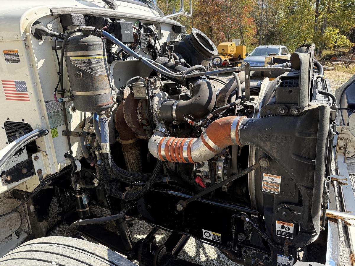 Used 2017 PETERBILT 337