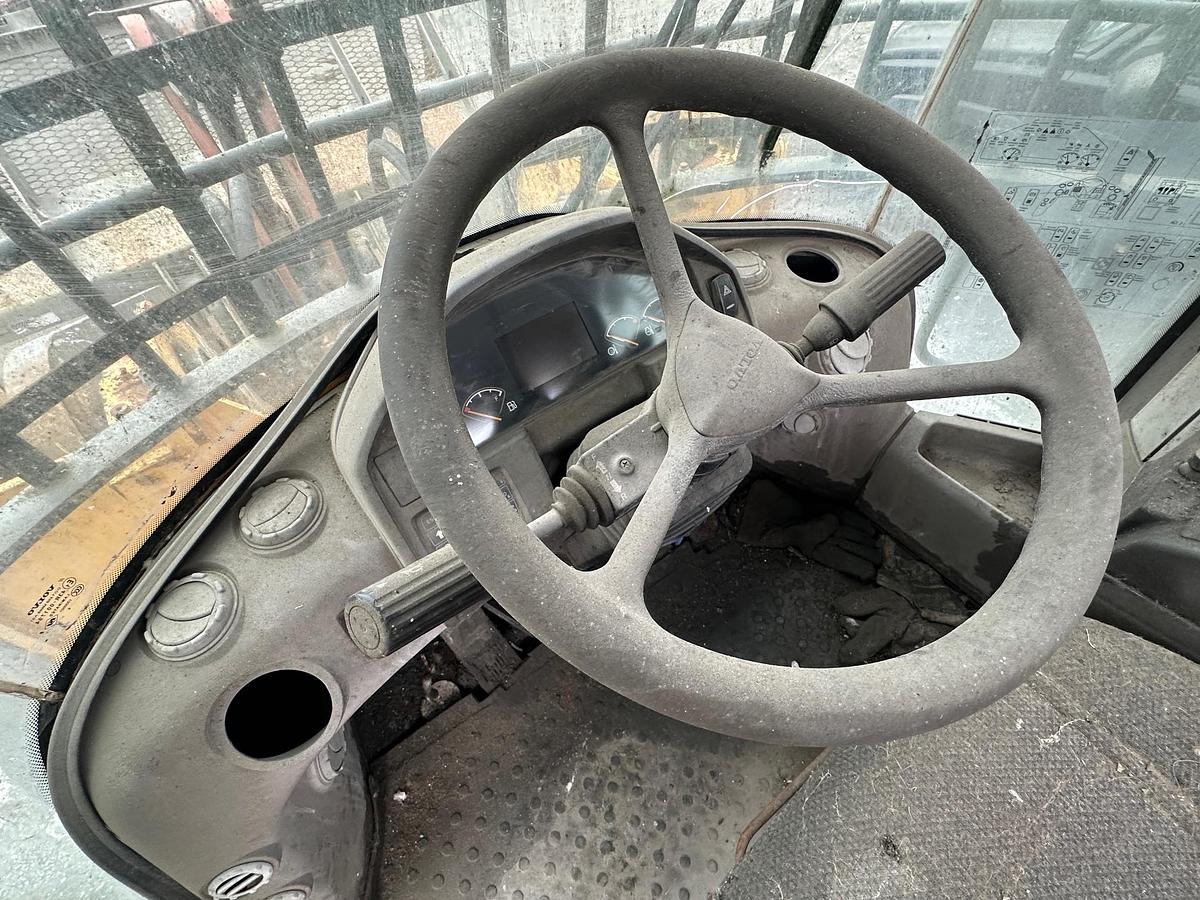 Used 2008 VOLVO L150F