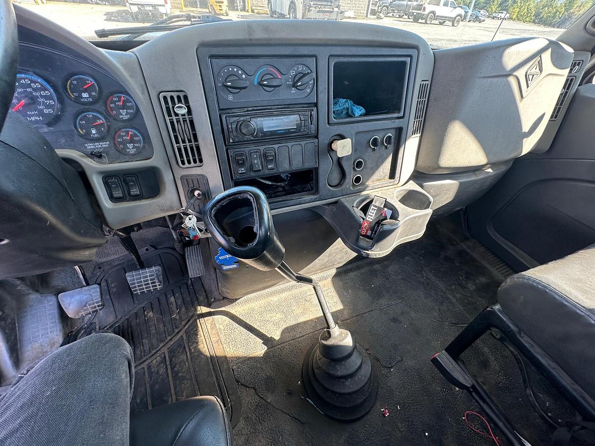 Used 2010 INTERNATIONAL 4300 Service Truck
