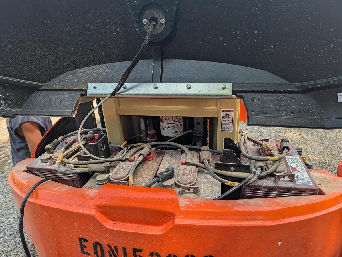 Used 2024 JLG TOUCAN 32E