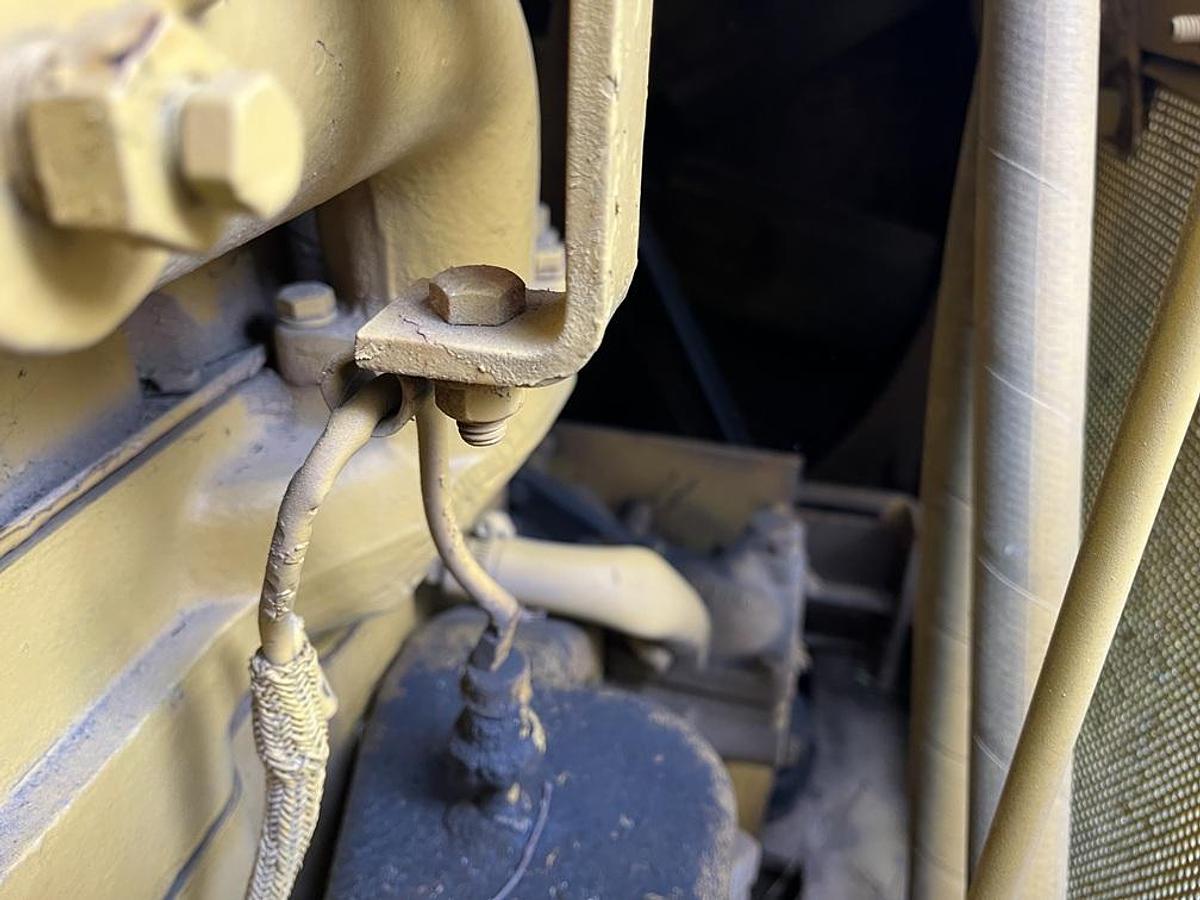 Used 1985 DEERE 750B