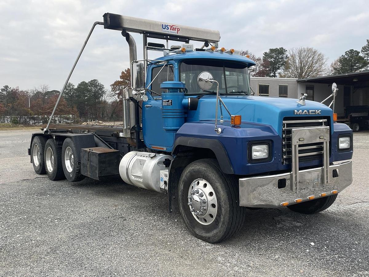 Used 2001 MACK RD688s Roll Off