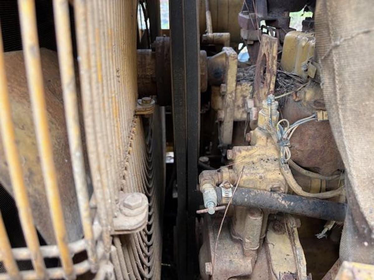 Used 1983 CATERPILLAR 963