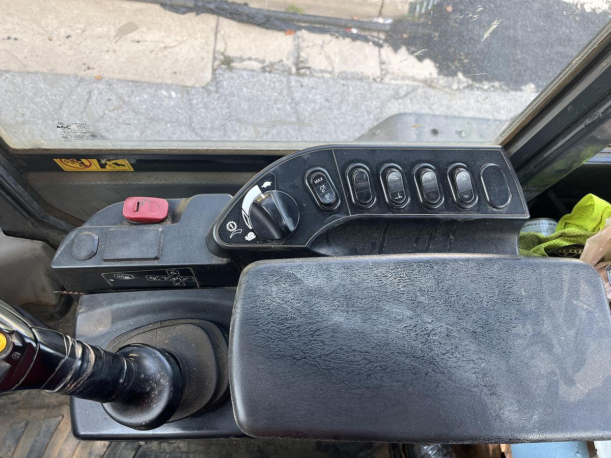 Used 2018 KOMATSU WA270-8