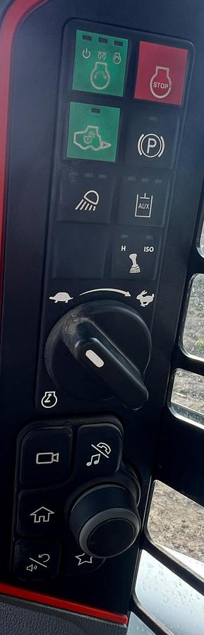 Used 2021 BOBCAT s62