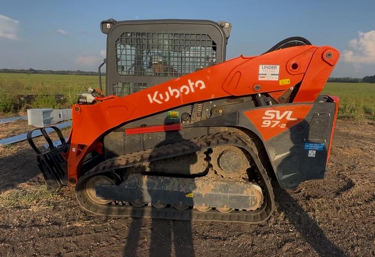 Used 2024 KUBOTA SVL97-2