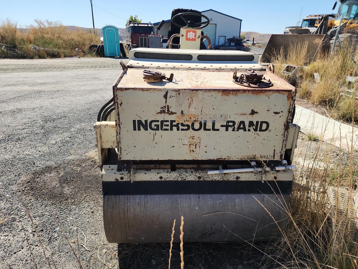 Used 2001 INGERSOLL-RAND DD-24 Vibratory Roller