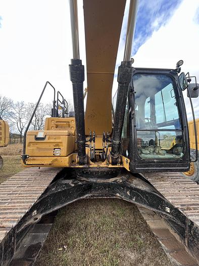 Used 2017 CATERPILLAR 326FL