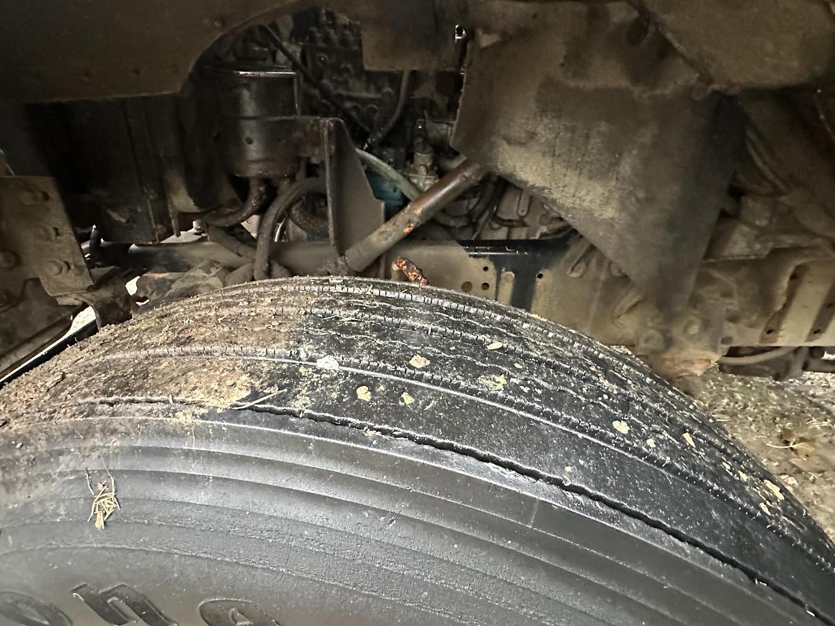 Used 1995 FORD L8000