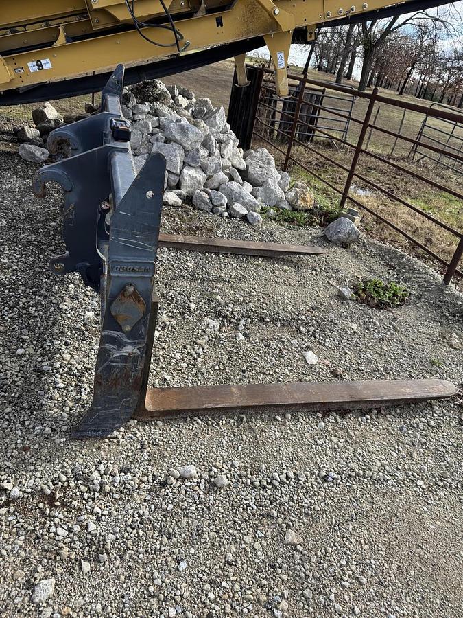 Used 2018 DOOSAN DL 220