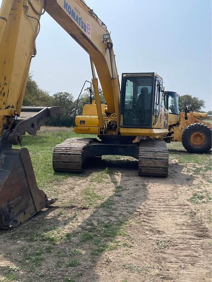 Used 2011 KOMATSU PC200LC-8