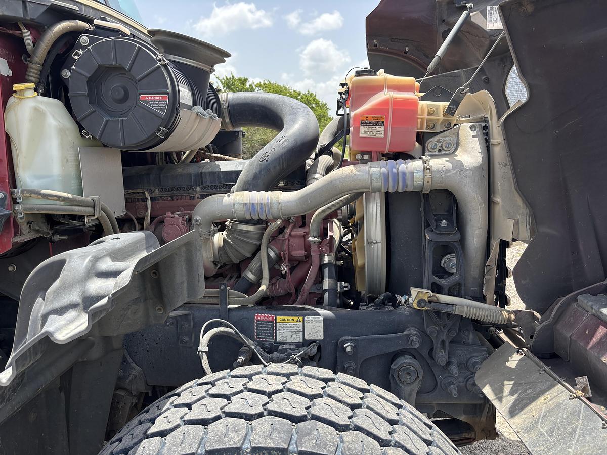 Used 2021 MACK Granite 64FR