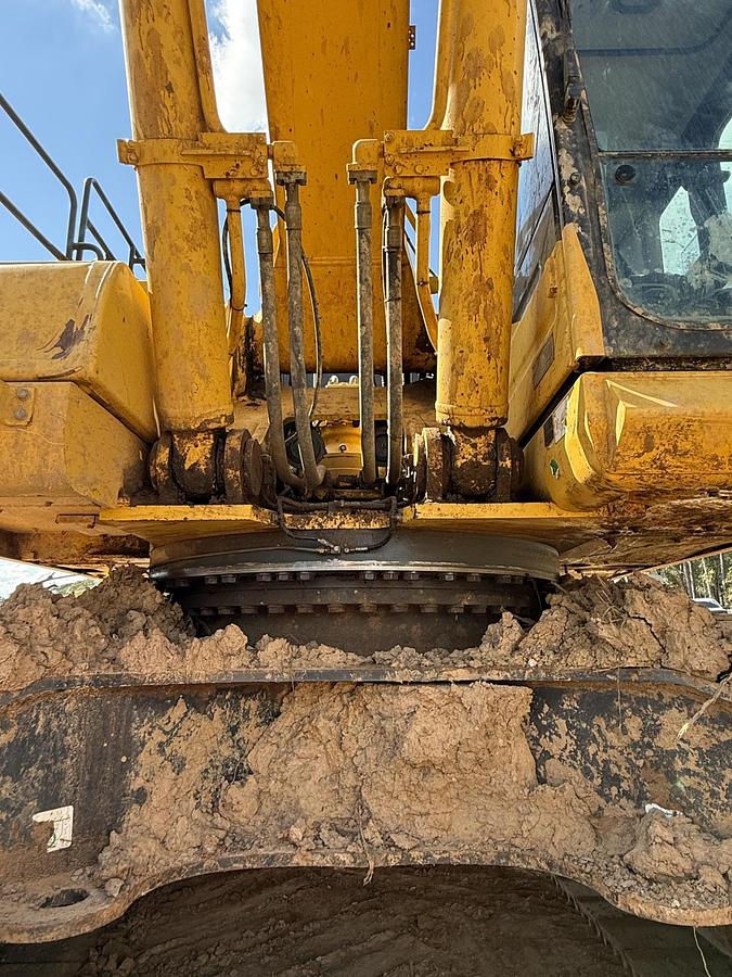 Used 2022 KOMATSU 490LC-11