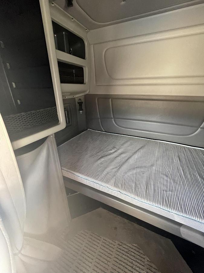 Used 2008 PETERBILT 388