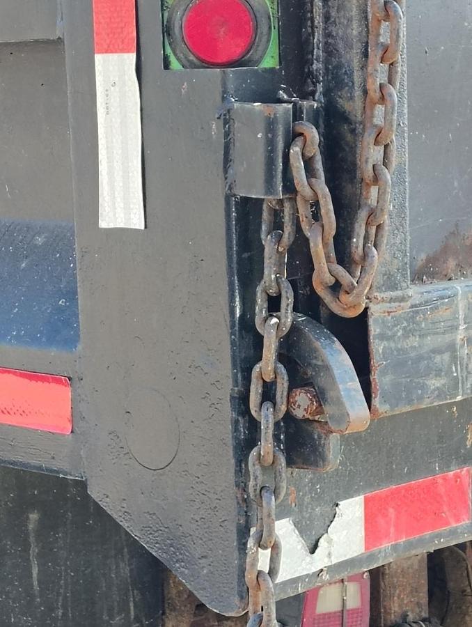 Used 2000 INTERNATIONAL 4700 DT466E