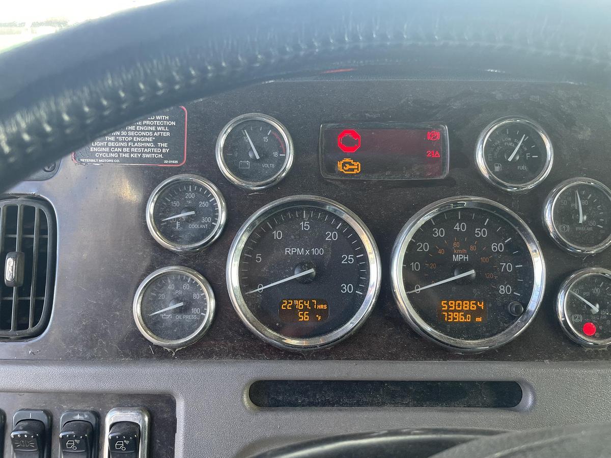 Used 2012 PETERBILT 389