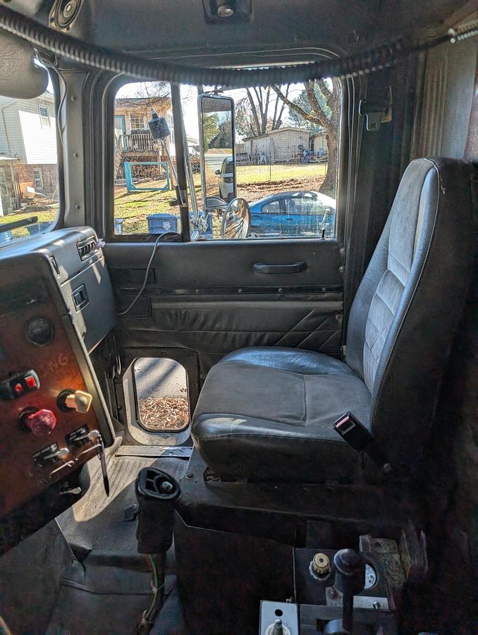 Used 1996 INTERNATIONAL 9400 Tri Axle