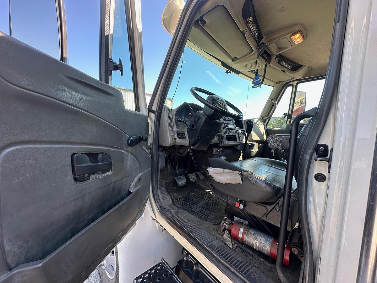 Used 2010 INTERNATIONAL 4300 Service Truck