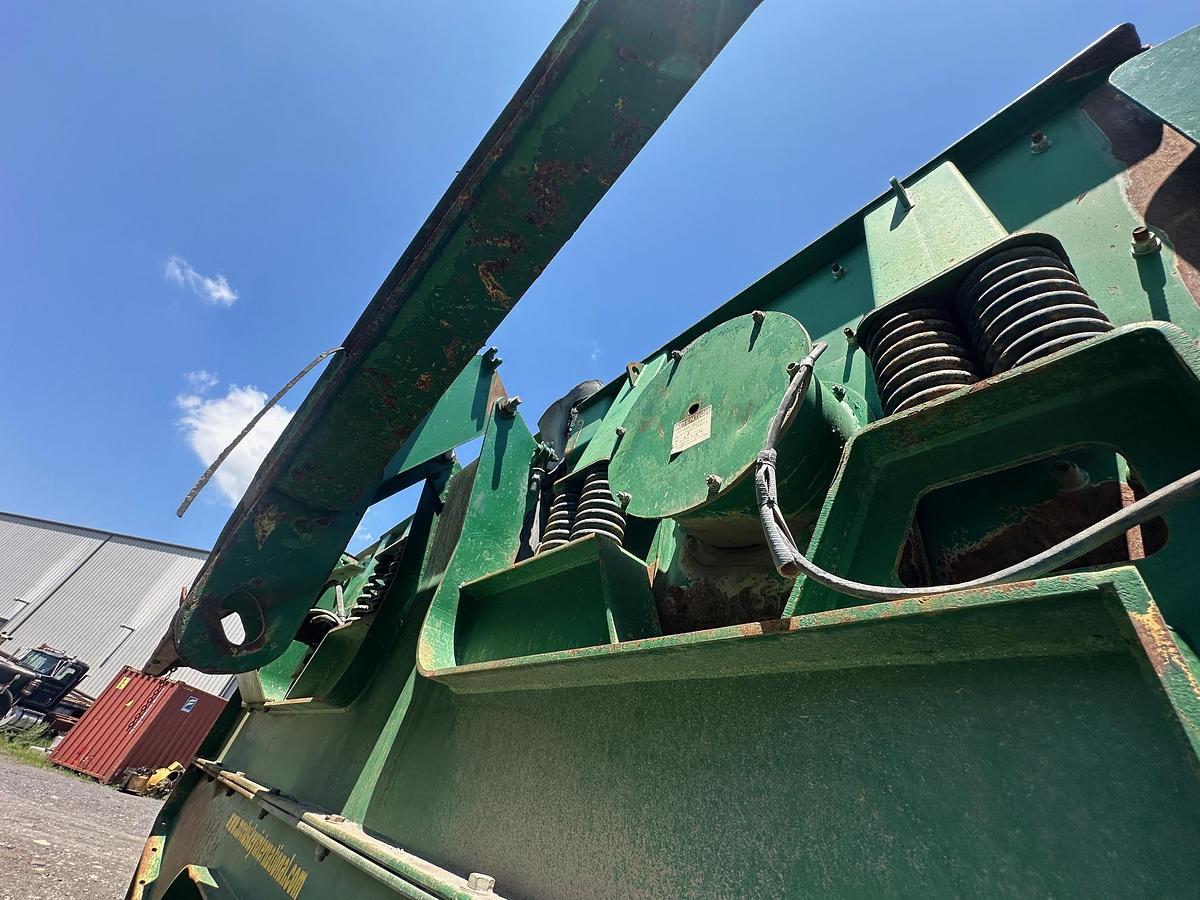 Used 2014 MCCLOSKEY J50