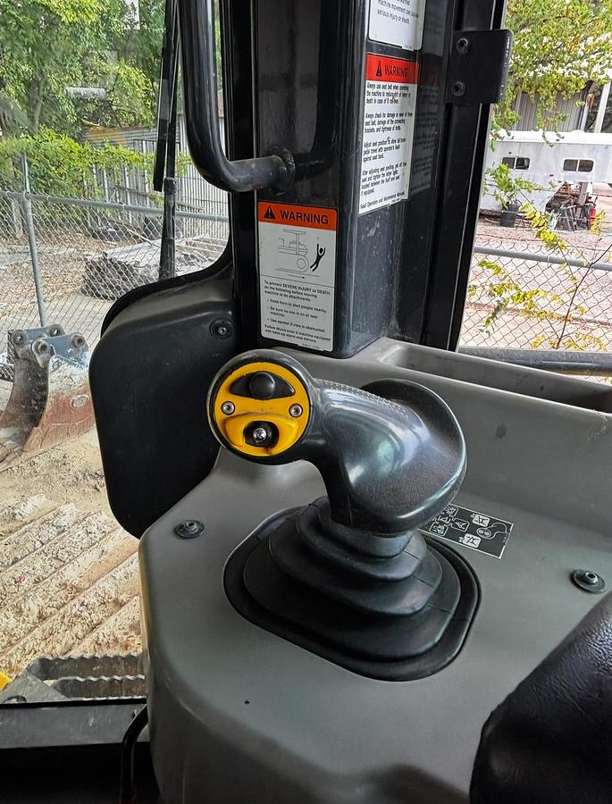 Used 2021 KOMATSU D61PX-24