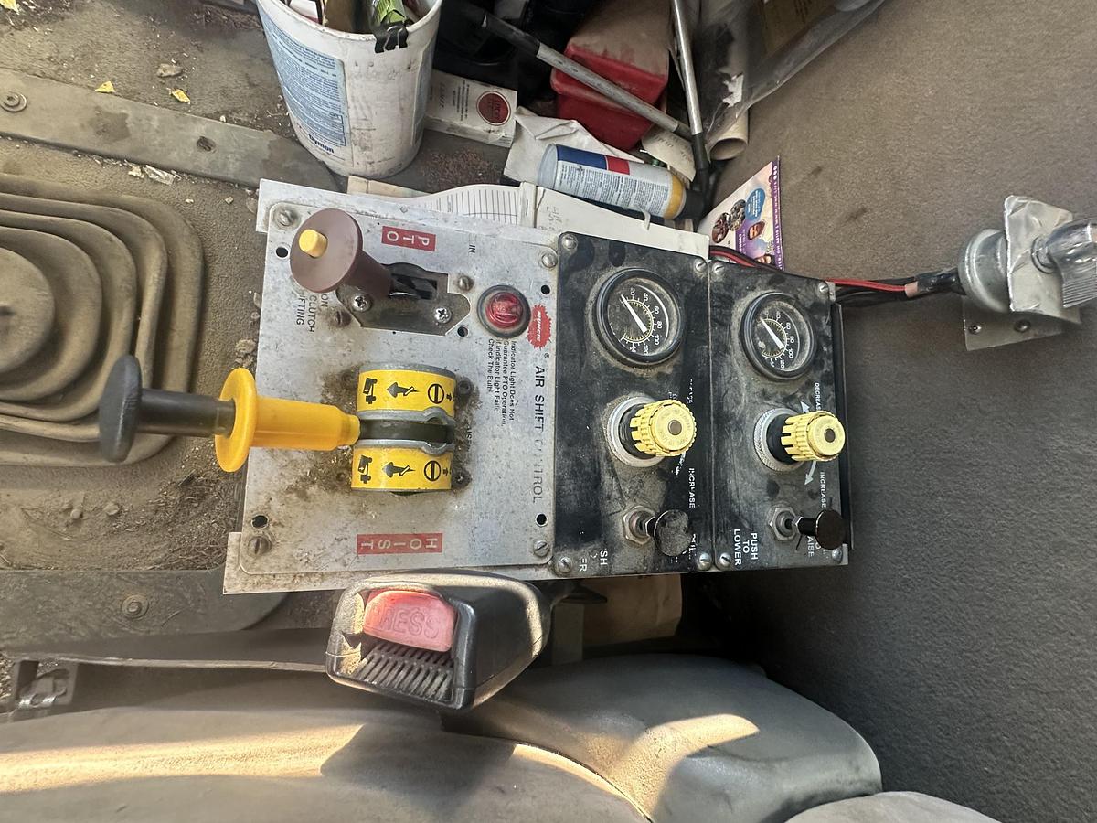 Used 2004 STERLING L7500