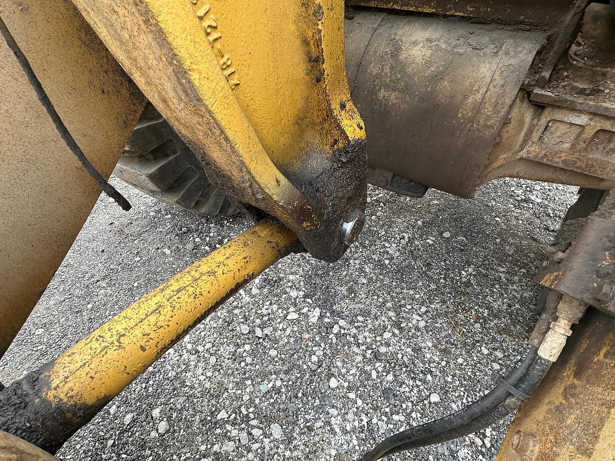 Used 2013 CATERPILLAR 972K