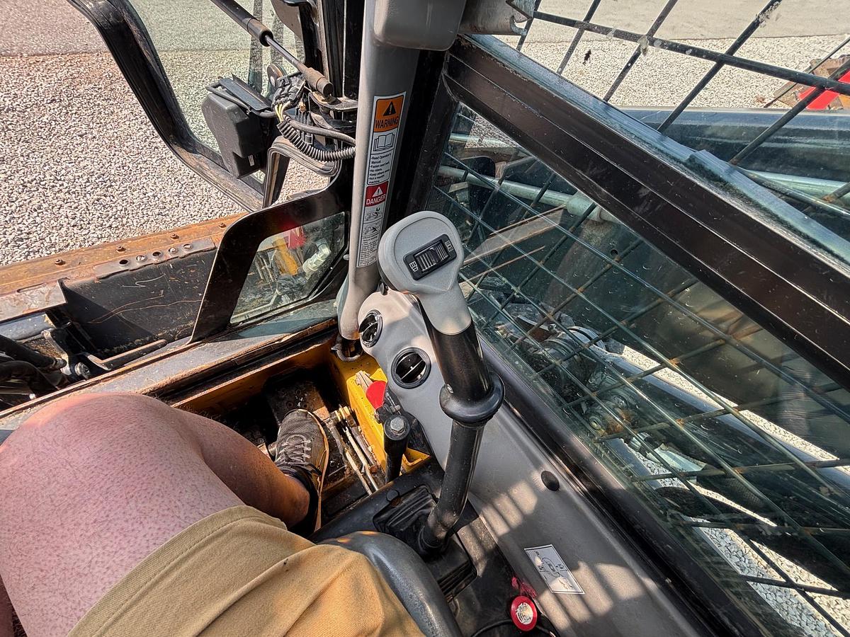 Used 2018 NEW HOLLAND L228