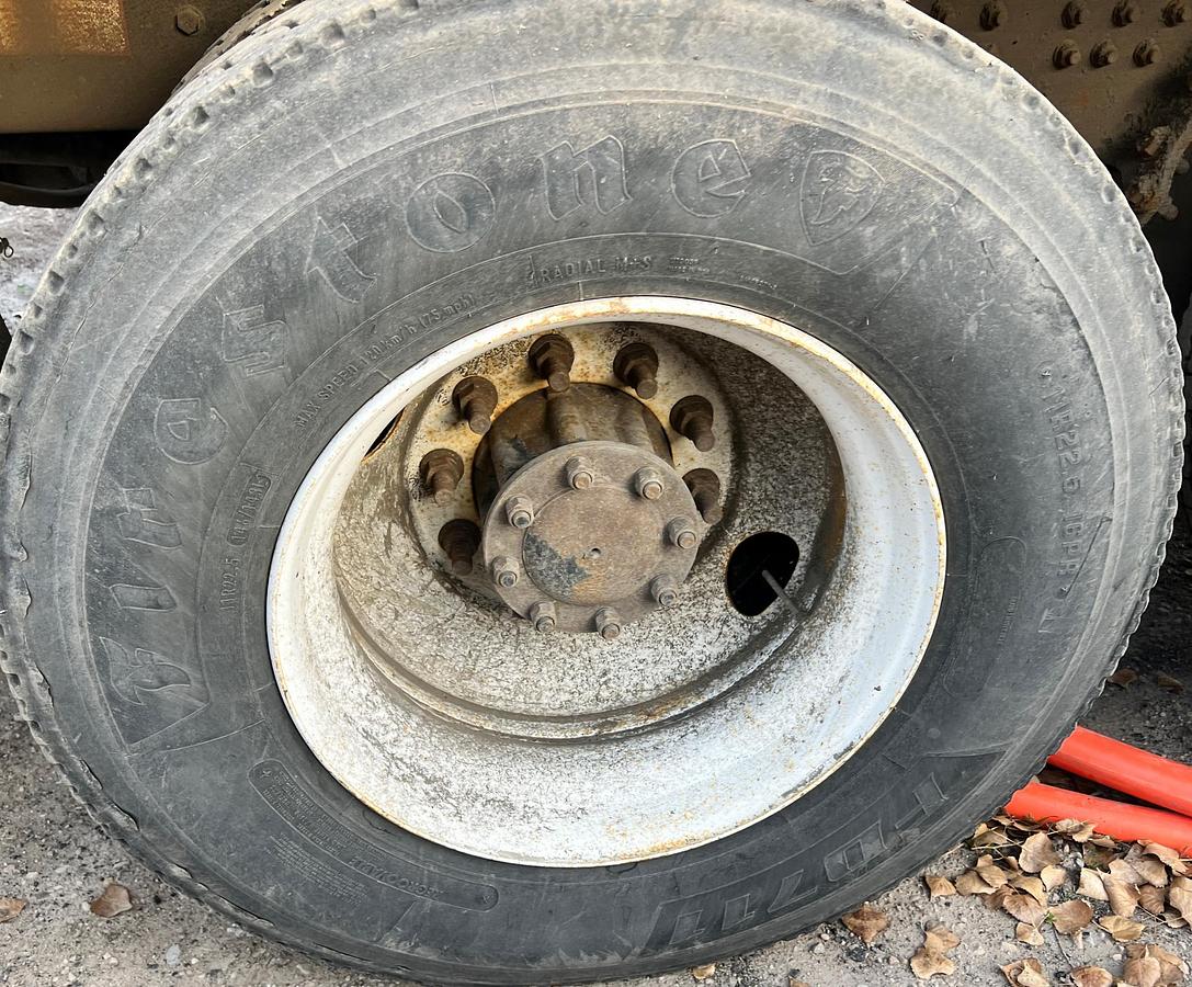 Used 2013 KENWORTH t800