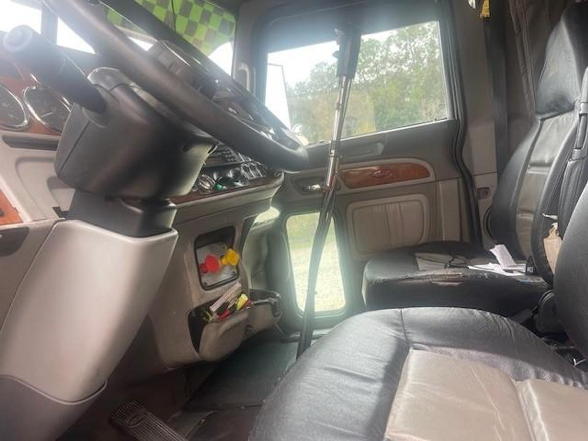Used 2006 PETERBILT 379
