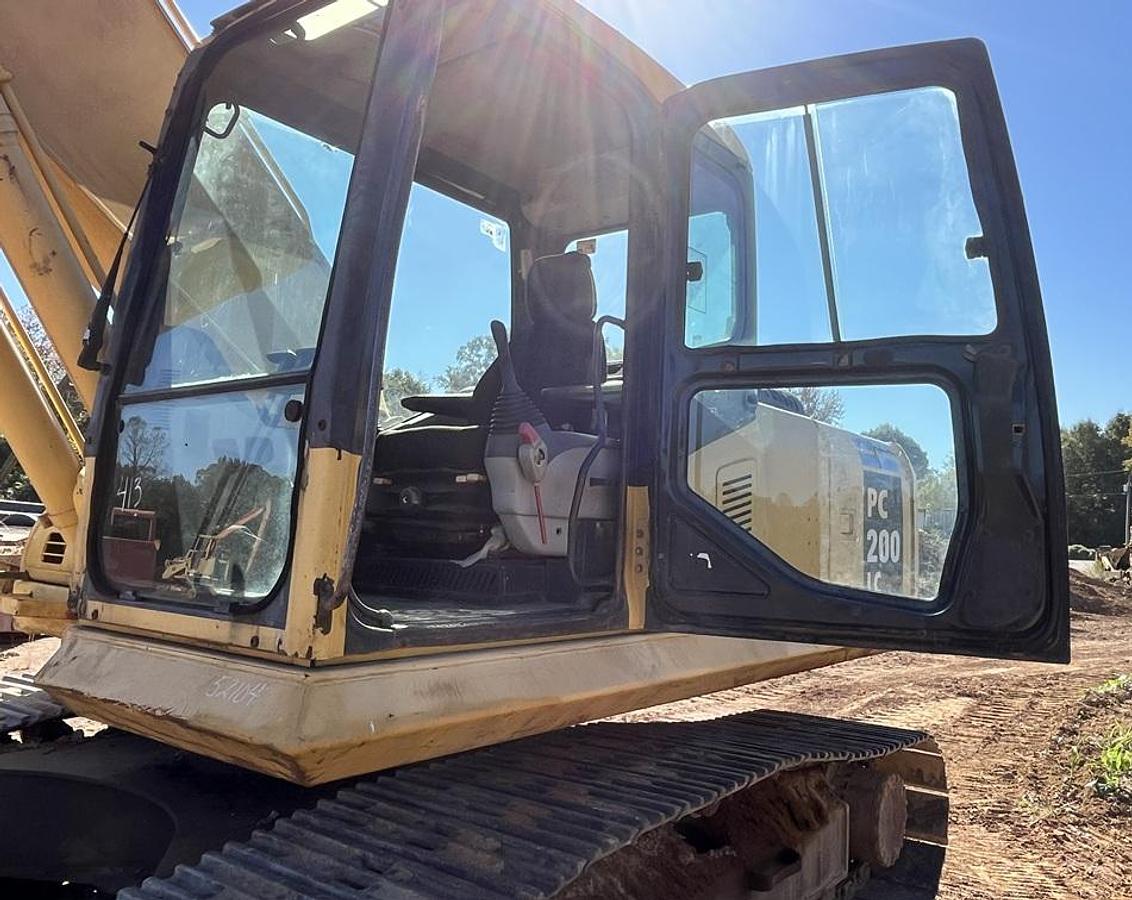 Used 2005 KOMATSU PC 200 LC-7L