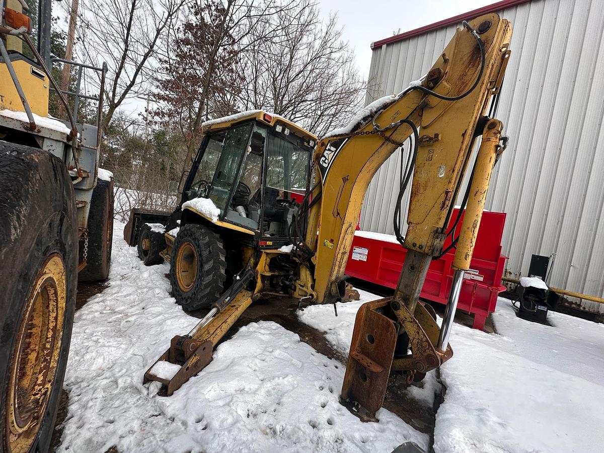 Used 2004 CATERPILLAR 420D IT