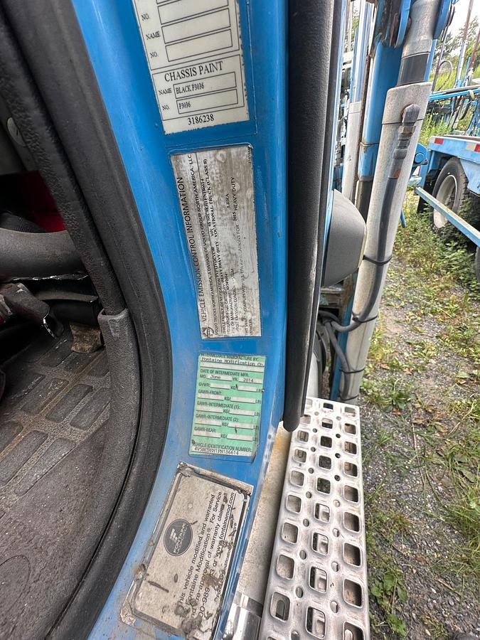 Used 2015 VOLVO VAH Auto Hauler