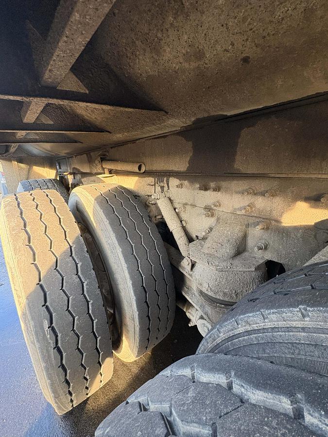 Used 2014 CATERPILLAR CT660S