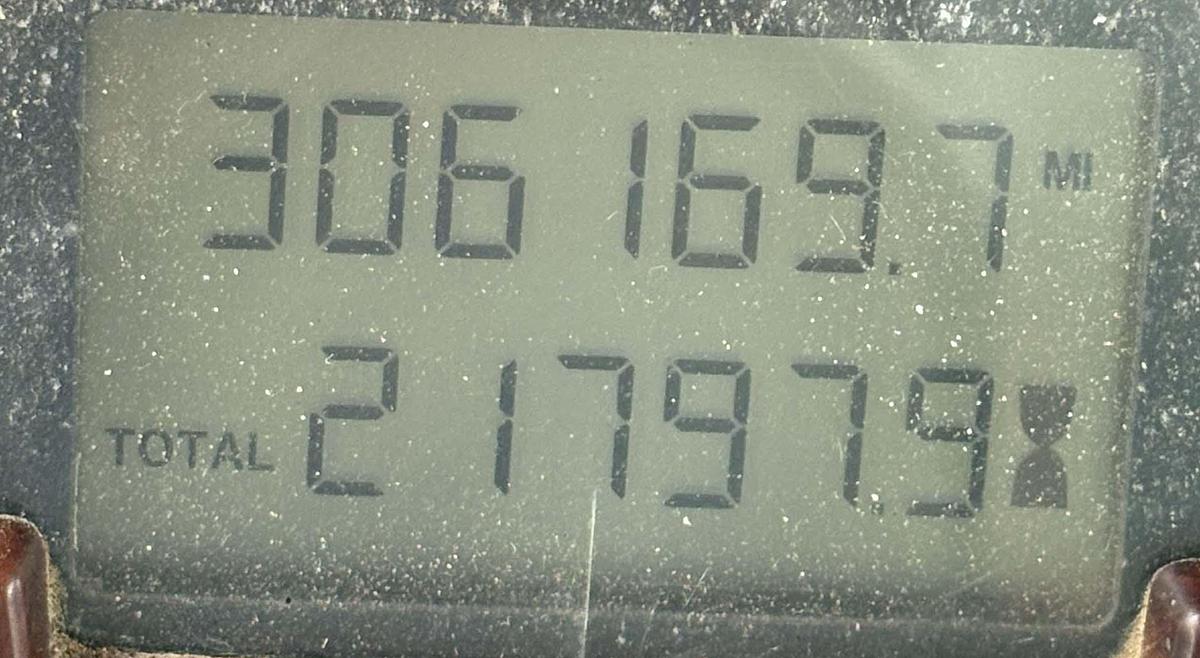 Used 2006 MACK Granite CV713