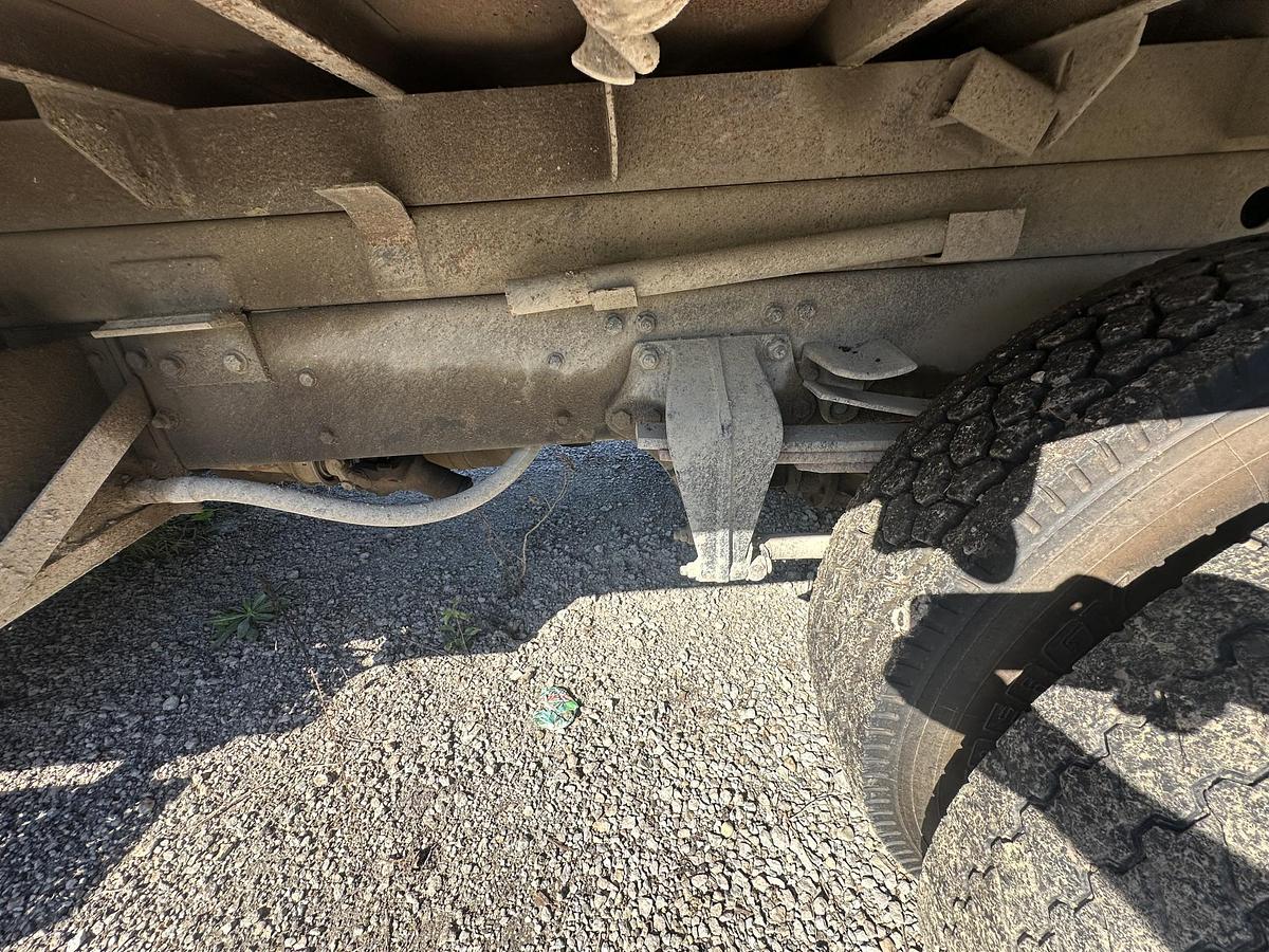 Used 2007 FREIGHTLINER M2 106