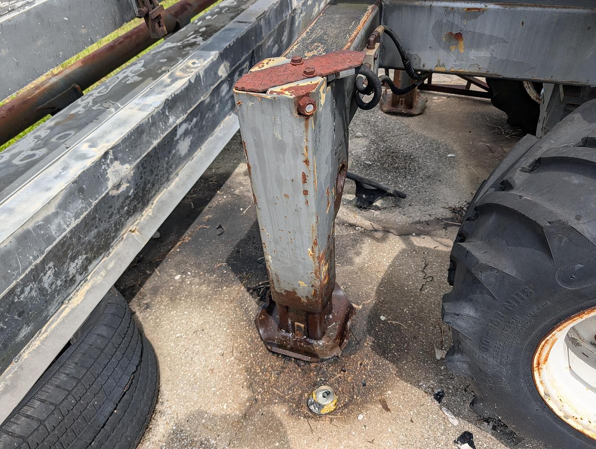 Used 1999 SOMERO S-240 Laser Screed