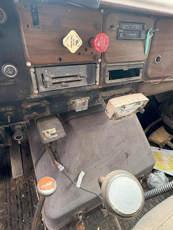 Used 1988 INTERNATIONAL 1954