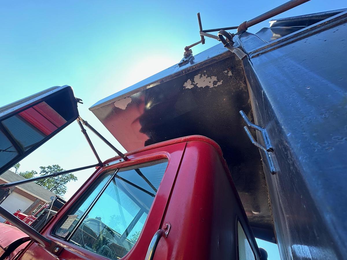 Used 1986 AUTOCAR DK64