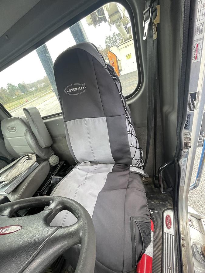 Used 2008 PETERBILT 365 Crane