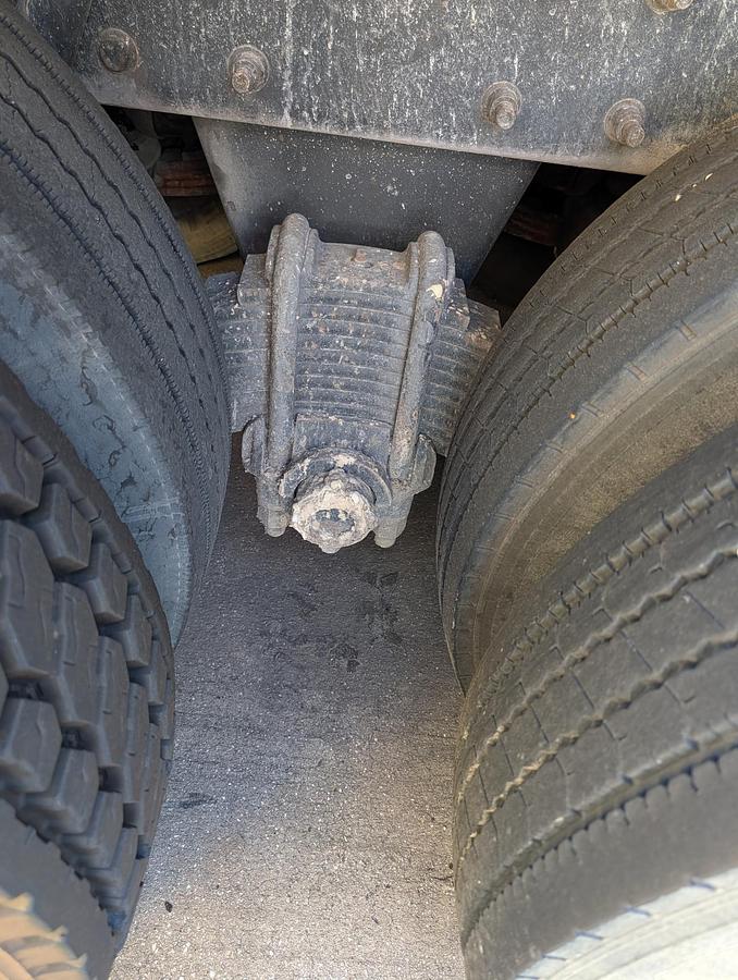 Used 2003 MACK RD688S