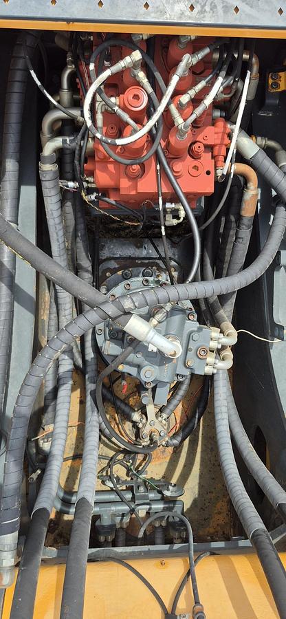 Used 2013 HYUNDAI R380LC-9A